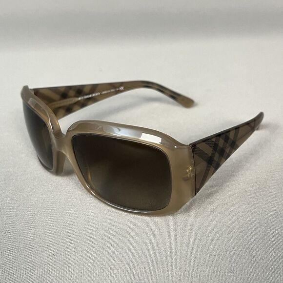 Burberry  Nova Check Frame Sunglasses with Case S/N B 4039-M 3166/13 - Picture 1 of 16